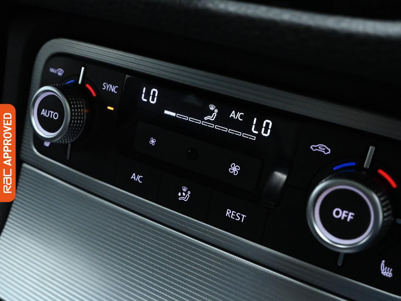 Used Volkswagen Touareg 2017 for sale - 76036842: Photo 17