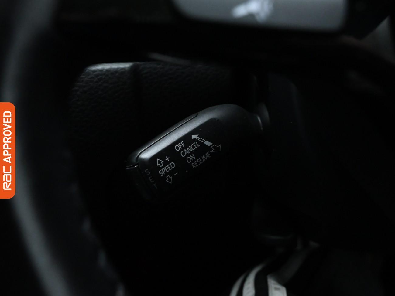 Used Volkswagen Touareg 2017 for sale - 76036842: Photo 23