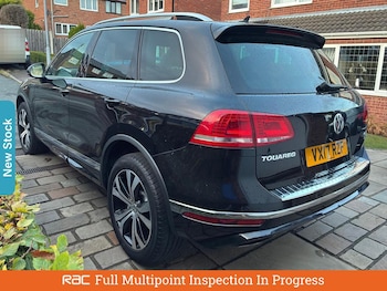 Used Volkswagen Touareg 2017 for sale - 76036842: Photo