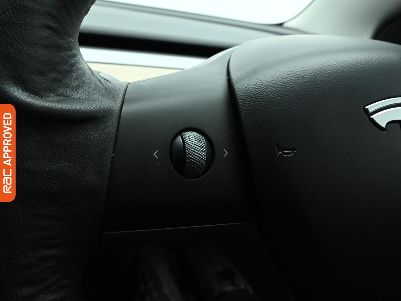 Used Tesla Model 3 2021 for sale - 76364719: Photo 22