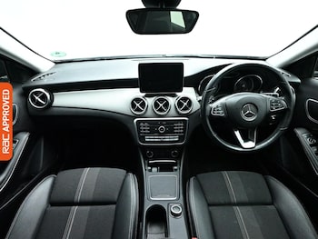 Used Mercedes-Benz GLA 2020 for sale - 78869918: Photo