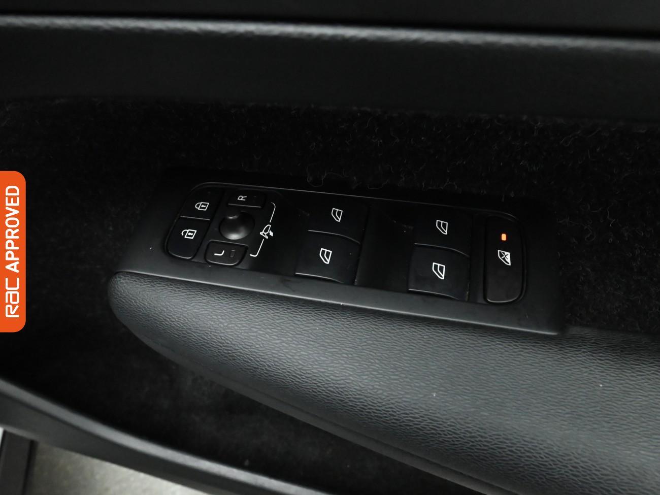 Used Volvo XC40 2019 for sale - 77421583: Photo 25