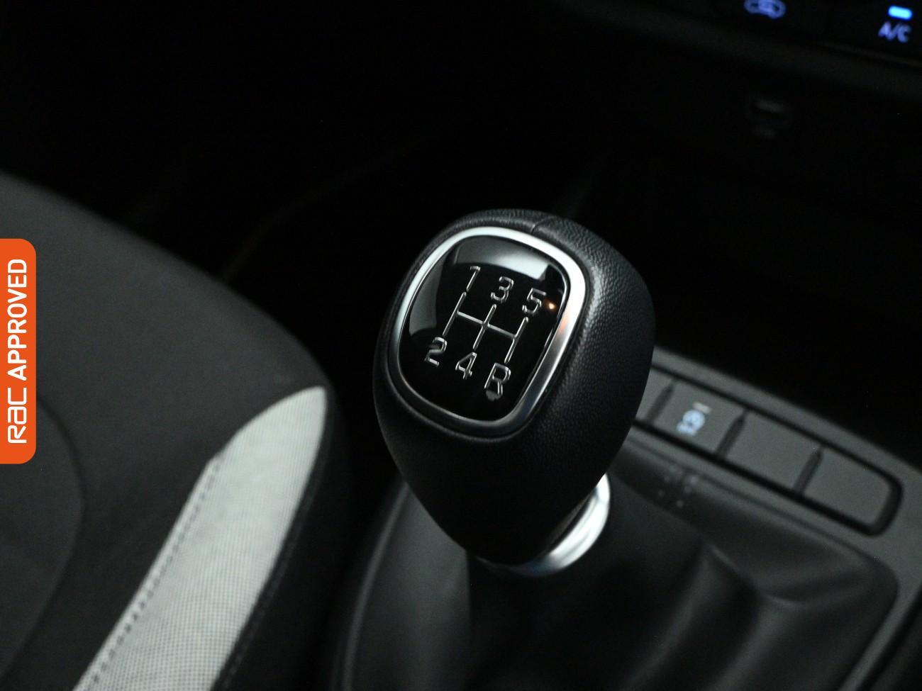 Used Hyundai i10 2023 for sale - 77719296: Photo 15