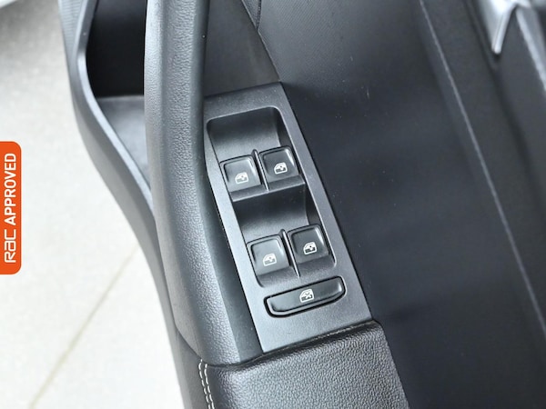 Used Skoda Rapid Spaceback 2017 for sale - 76142161: Photo 22