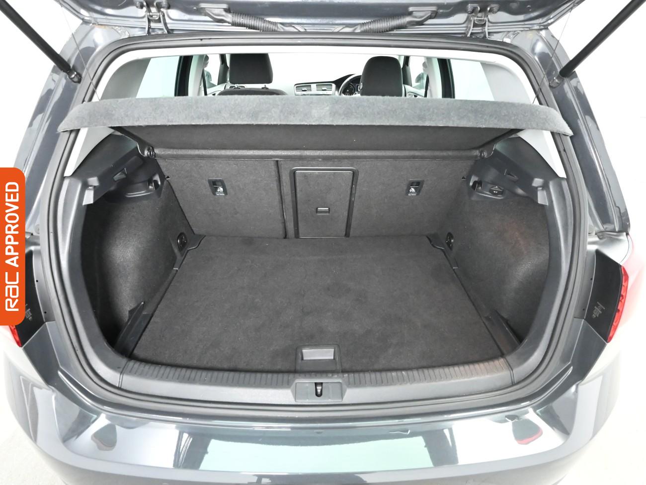 Used Volkswagen Golf 2019 for sale - 77407610: Photo 25