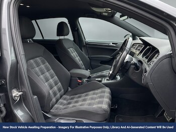 Used Volkswagen Golf 2019 for sale - 77348383: Photo