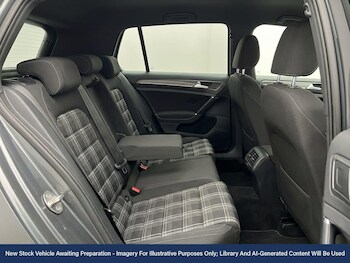 Used Volkswagen Golf 2019 for sale - 77348383: Photo