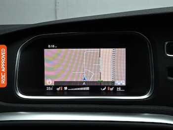 Used Volvo V40 2019 for sale - 78024772: Photo