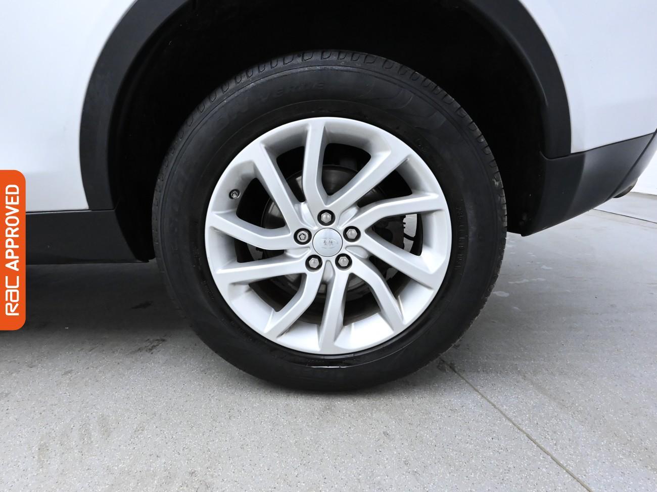 Used Land Rover Discovery Sport 2016 for sale - 75932853: Photo 15