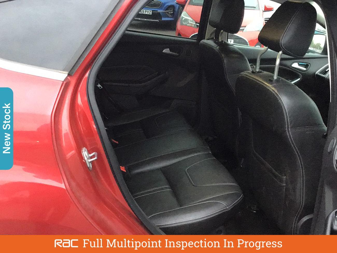 Used Ford Focus 2012 for sale - 76330622: Photo 4