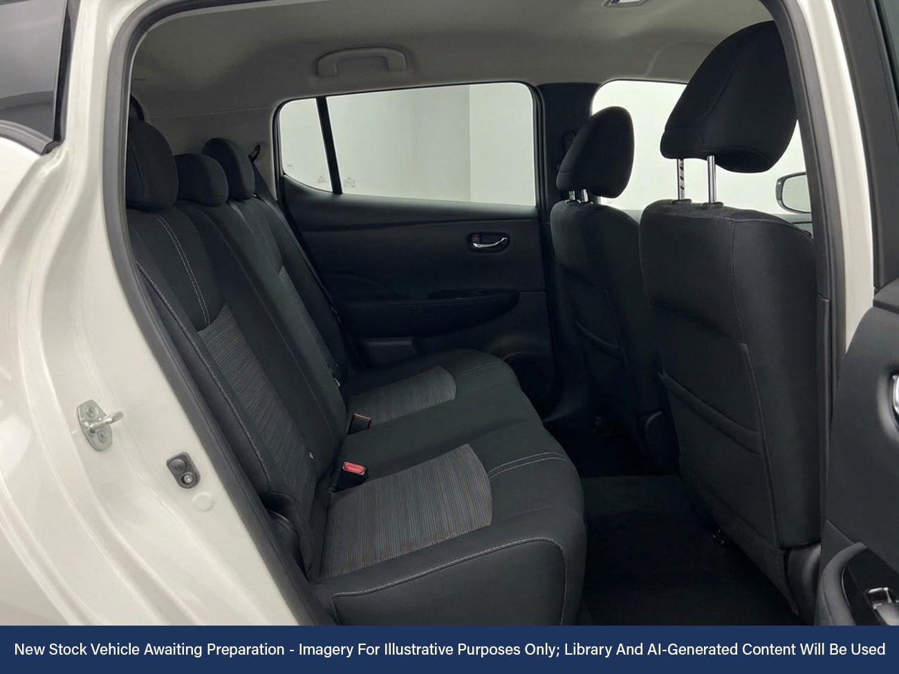 Used Nissan Leaf 2023 for sale - 77350729: Photo 4