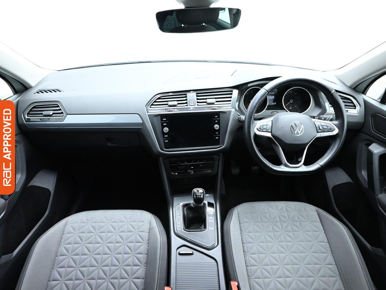 Used Volkswagen Tiguan 2021 for sale - 76495348: Photo 2