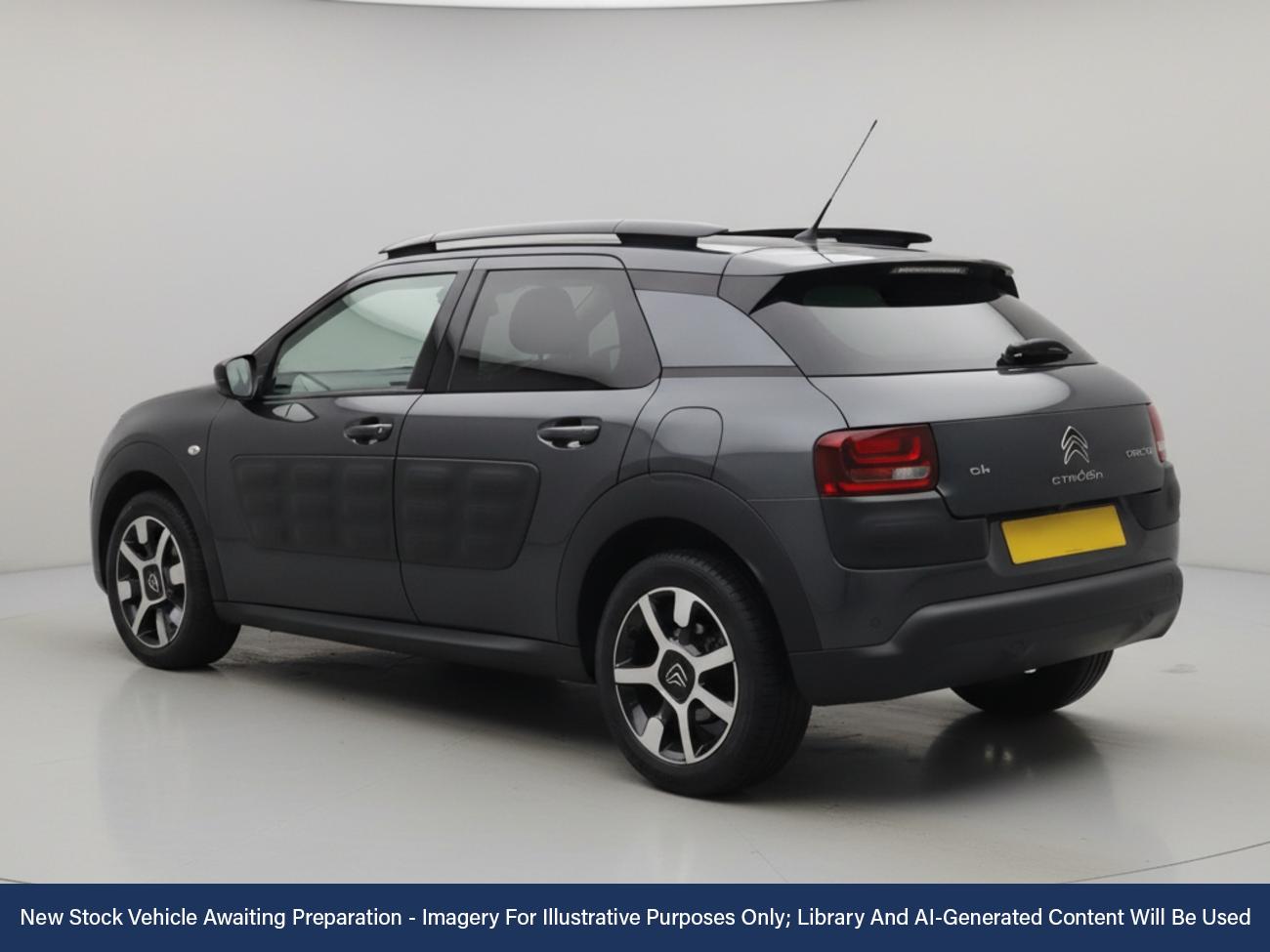 Used Citroen C4 Cactus 2017 for sale - 76411632: Photo 2