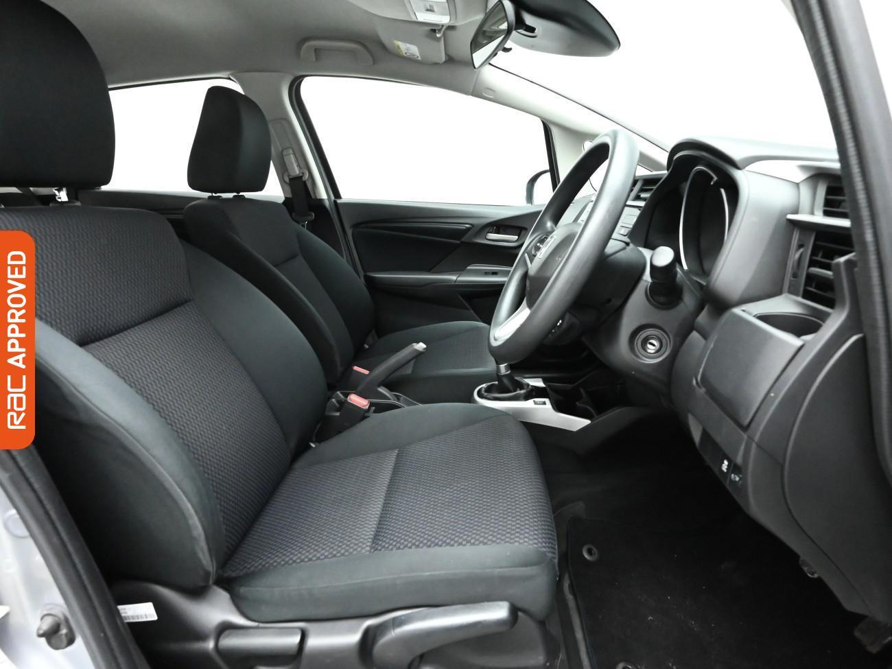 Used Honda Jazz 2019 for sale - 76629846: Photo 11