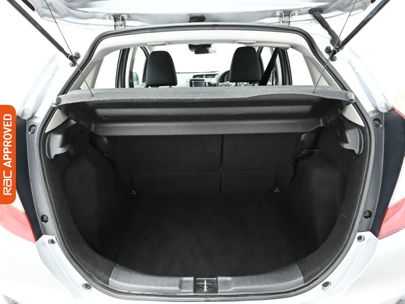 Used Honda Jazz 2019 for sale - 76629846: Photo 13