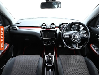 Used Suzuki Swift 2018 for sale - 76650460: Photo