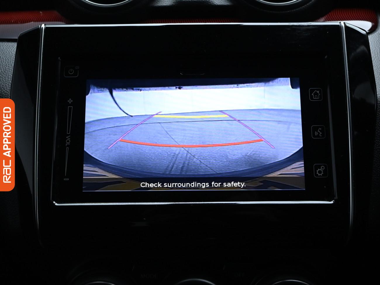 Used Suzuki Swift 2018 for sale - 76650460: Photo 3