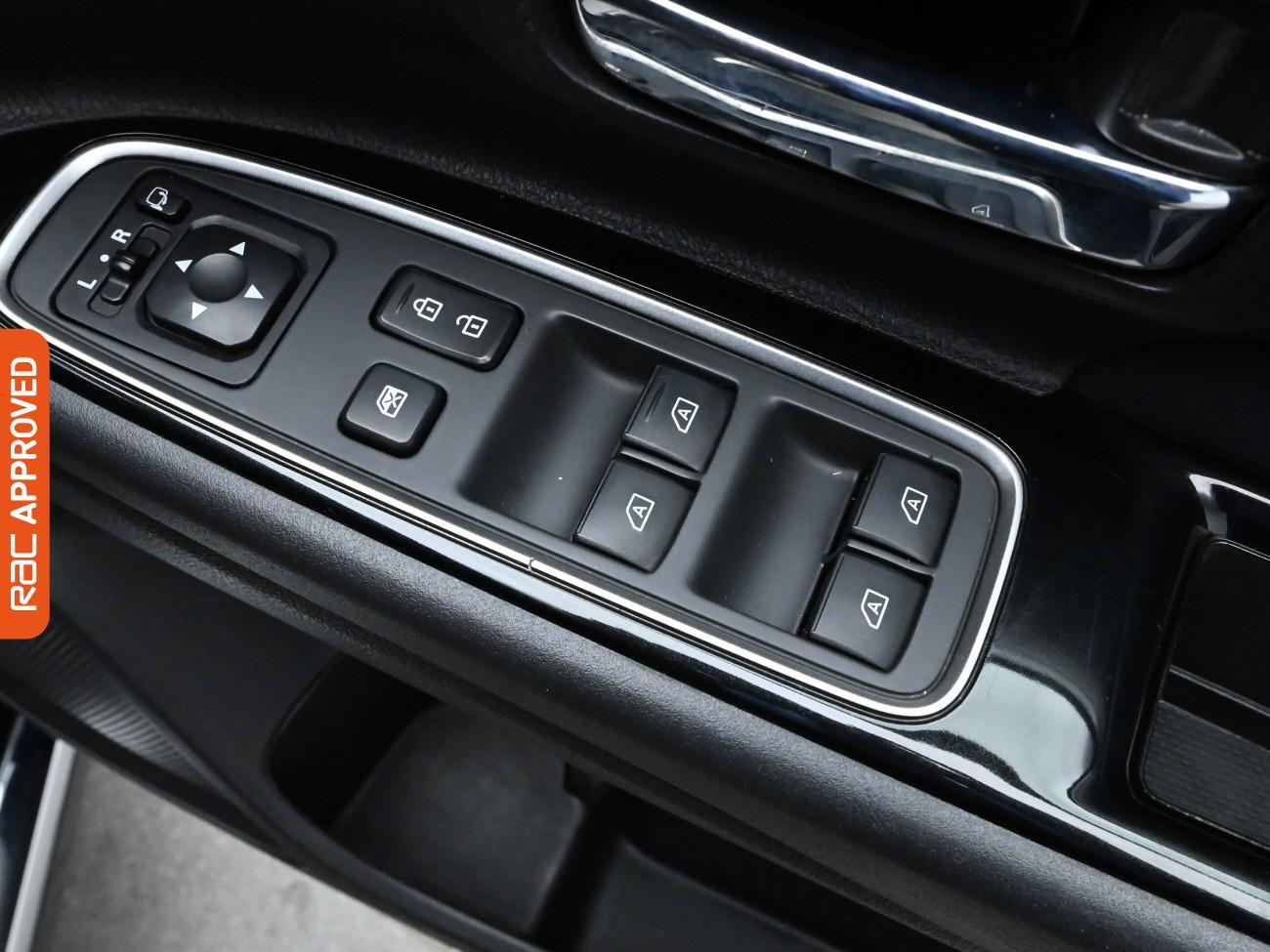 Used Mitsubishi Outlander 2018 for sale - 76330637: Photo 29