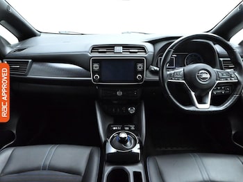 Used Nissan Leaf 2020 for sale - 76481187: Photo