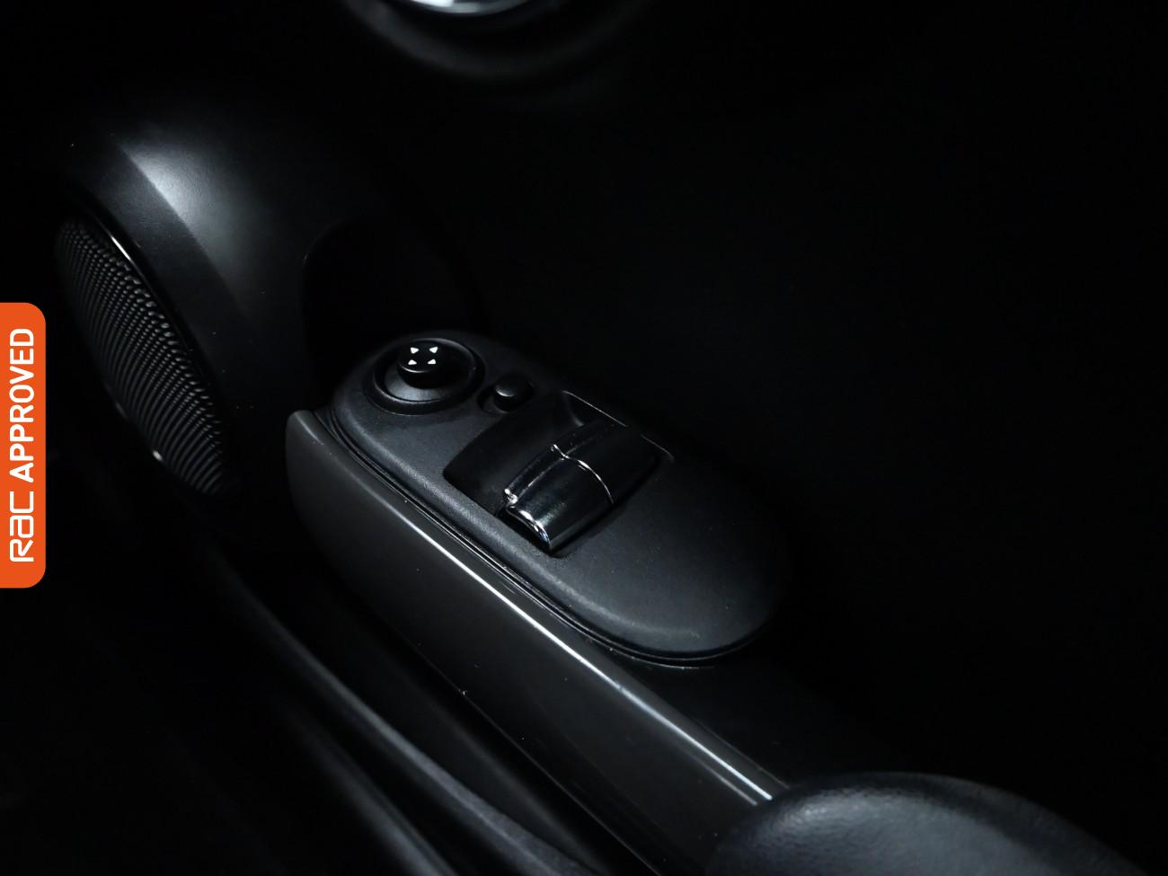 Used MINI Hatch 2015 for sale - 76298761: Photo 23