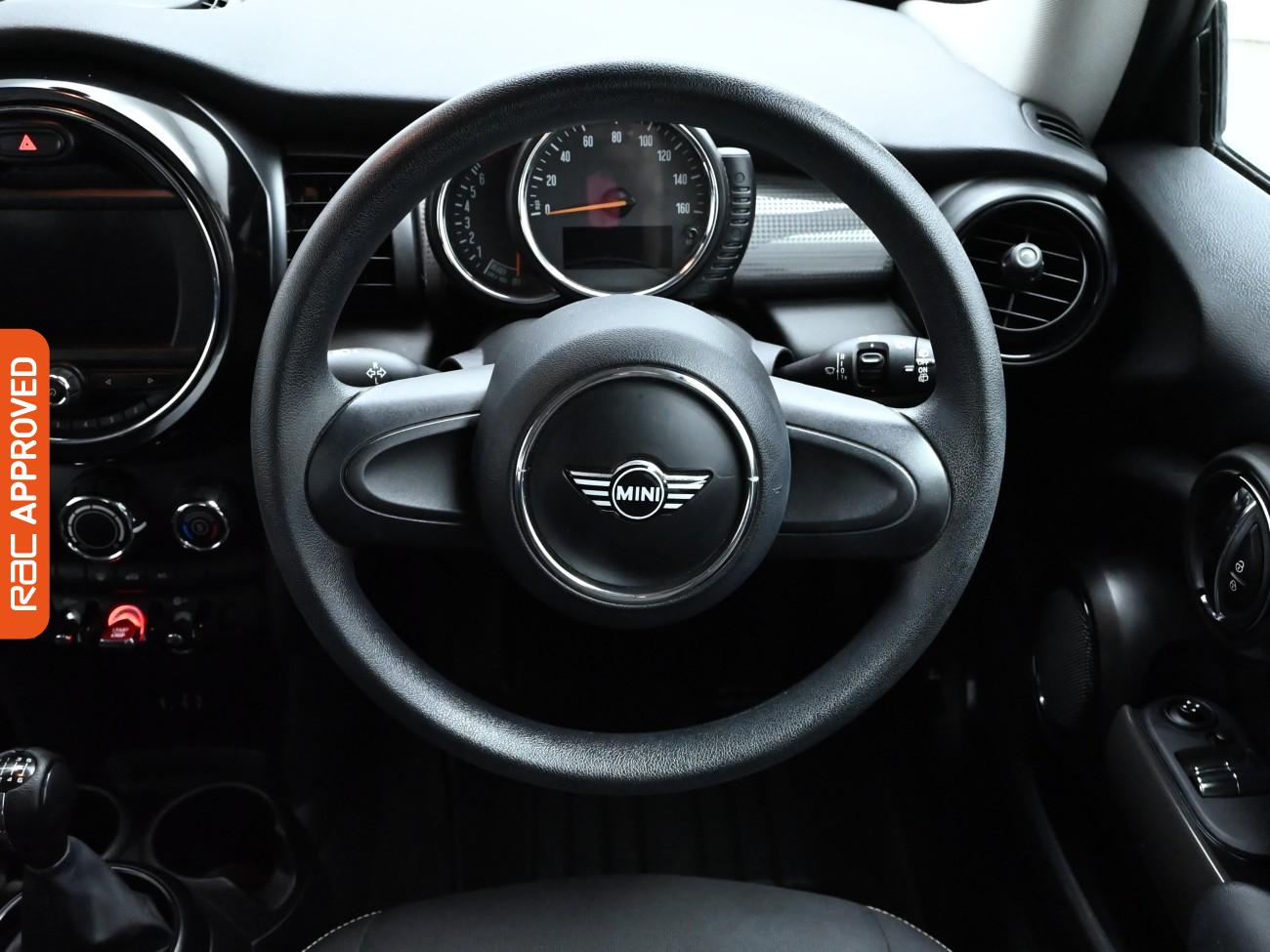 Used MINI Hatch 2015 for sale - 76298761: Photo 9