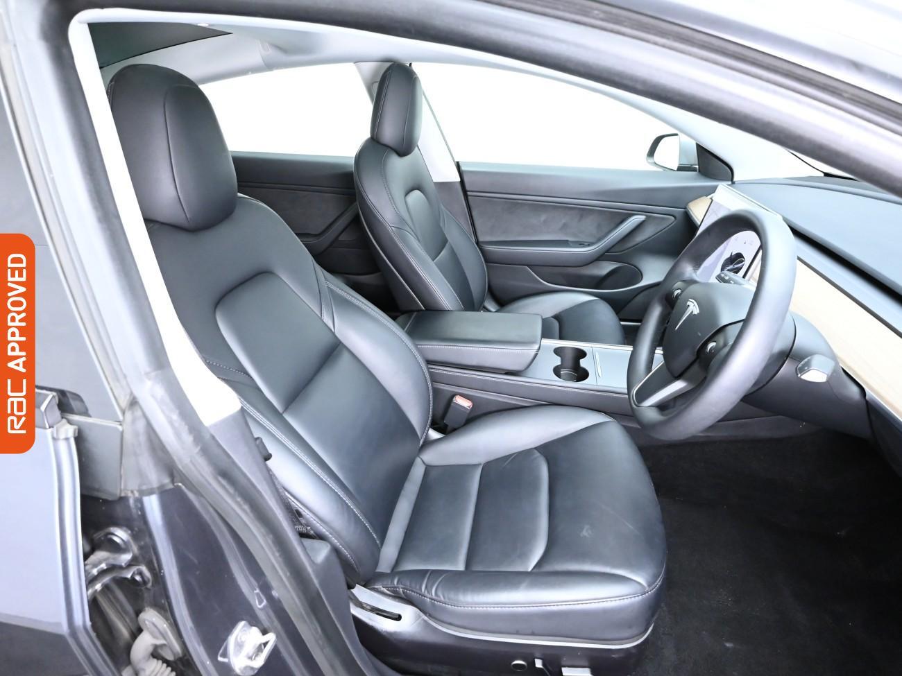 Used Tesla Model 3 2020 for sale - 76156419: Photo 14