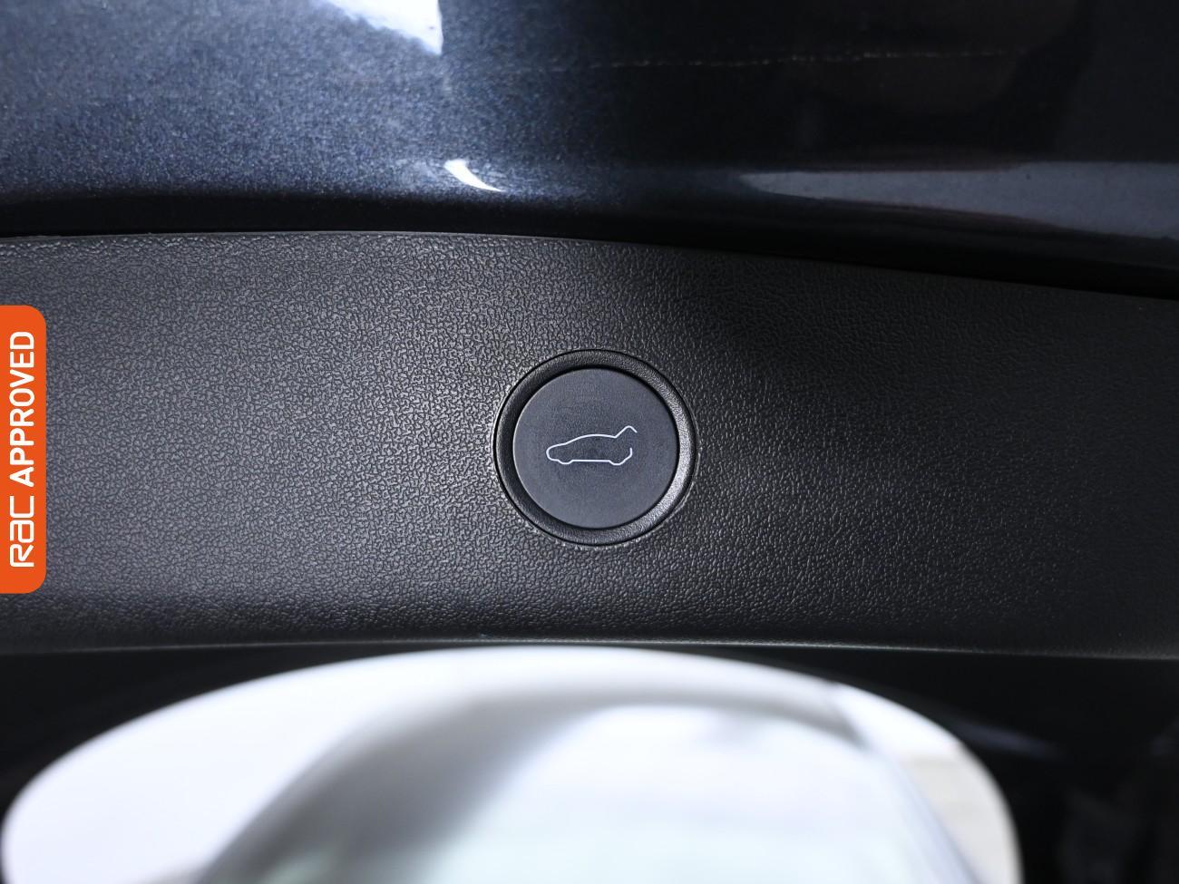 Used Tesla Model 3 2020 for sale - 76156419: Photo 26