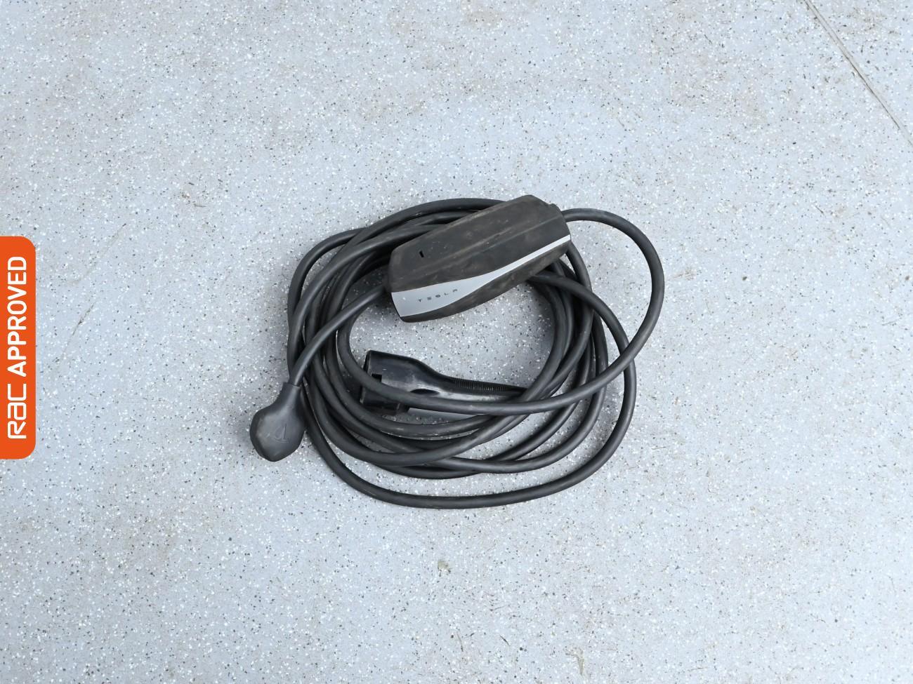 Used Tesla Model 3 2020 for sale - 76156419: Photo 29