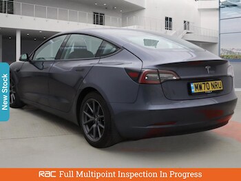 Used Tesla Model 3 2020 for sale - 76156419: Photo 2