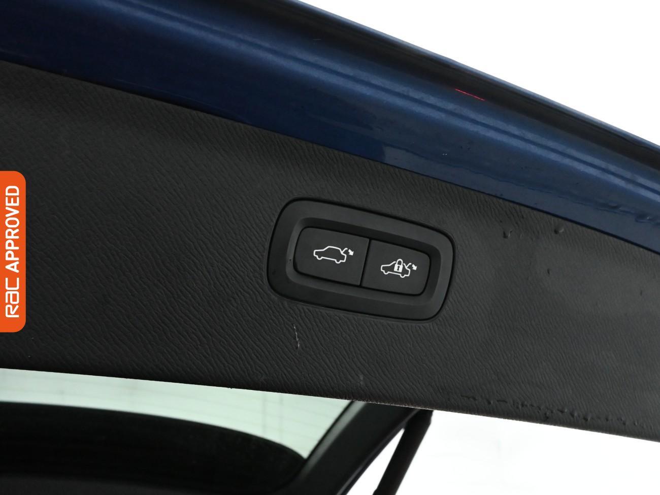 Used Volvo XC90 2017 for sale - 77249499: Photo 15