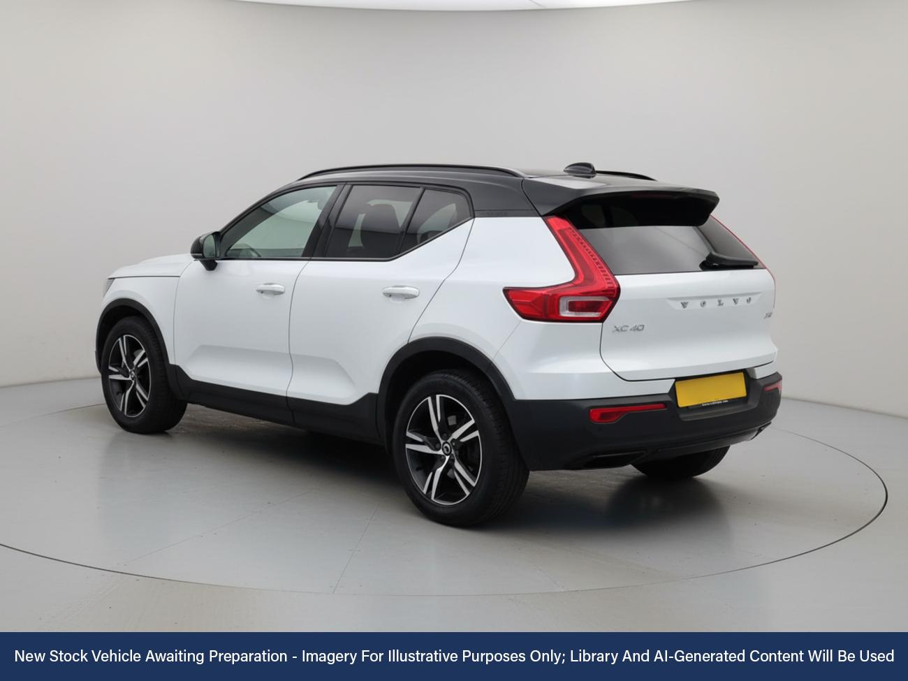 Used Volvo XC40 2019 for sale - 76520008: Photo 2