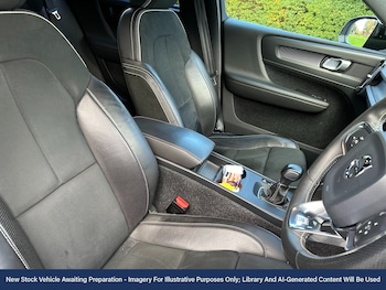 Used Volvo XC40 2019 for sale - 76520008: Photo