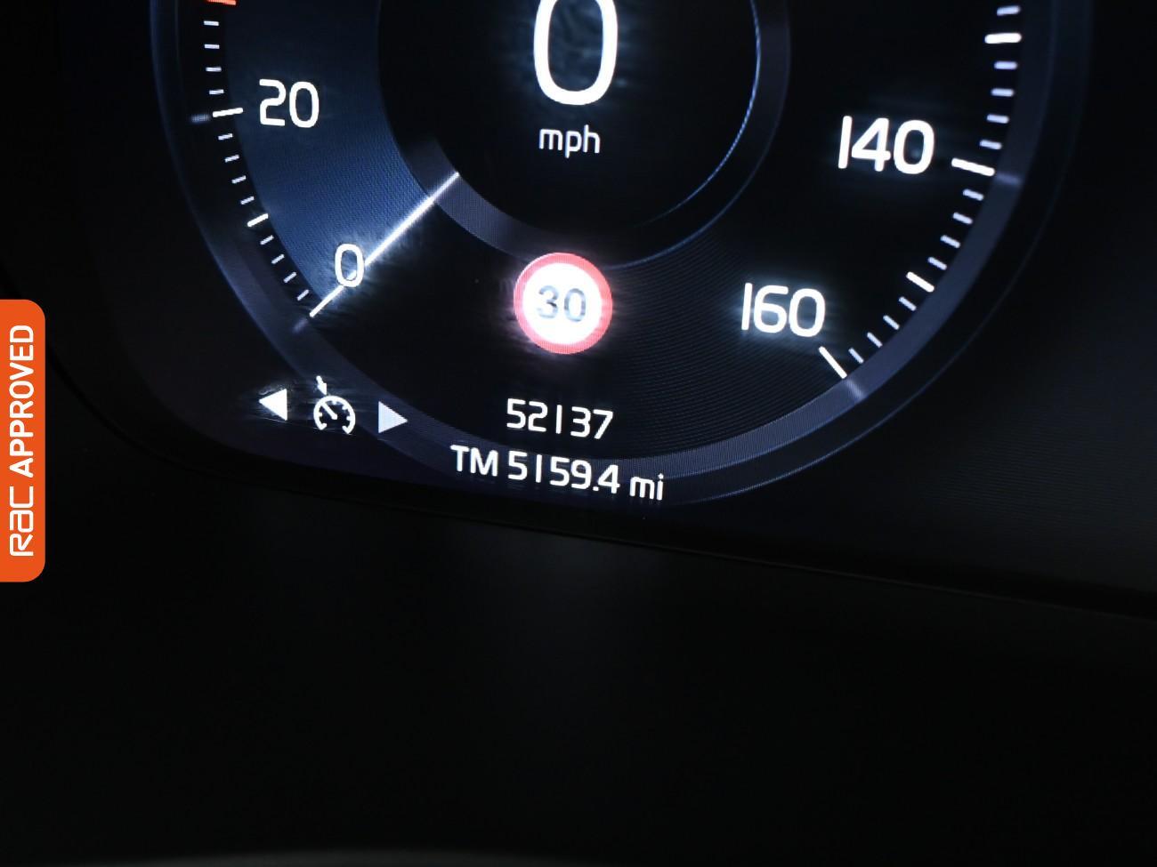 Used Volvo XC40 2021 for sale - 77275282: Photo 11