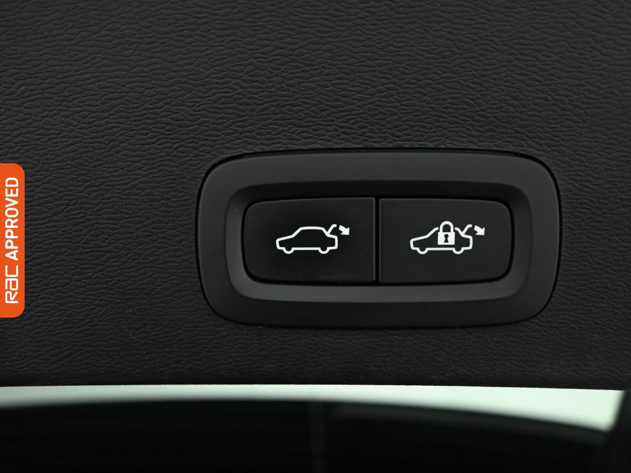 Used Volvo XC40 2021 for sale - 77275282: Photo 24