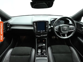 Used Volvo XC40 2021 for sale - 77275282: Photo