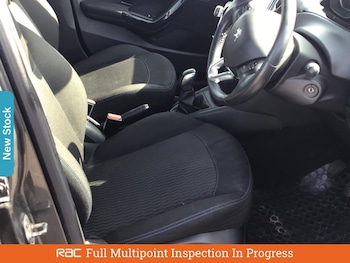 Used Peugeot 208 2018 for sale - 76035371: Photo