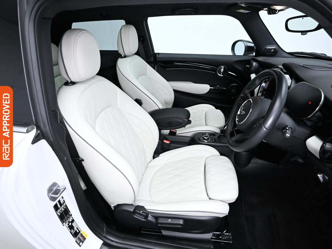 Used MINI Electric Hatch 2023 for sale - 76288296: Photo 14