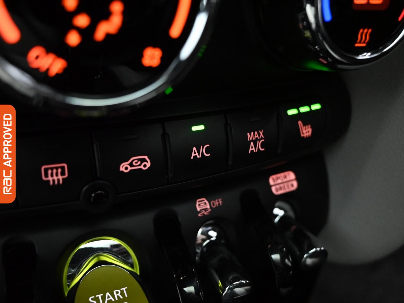 Used MINI Electric Hatch 2023 for sale - 76288296: Photo 23