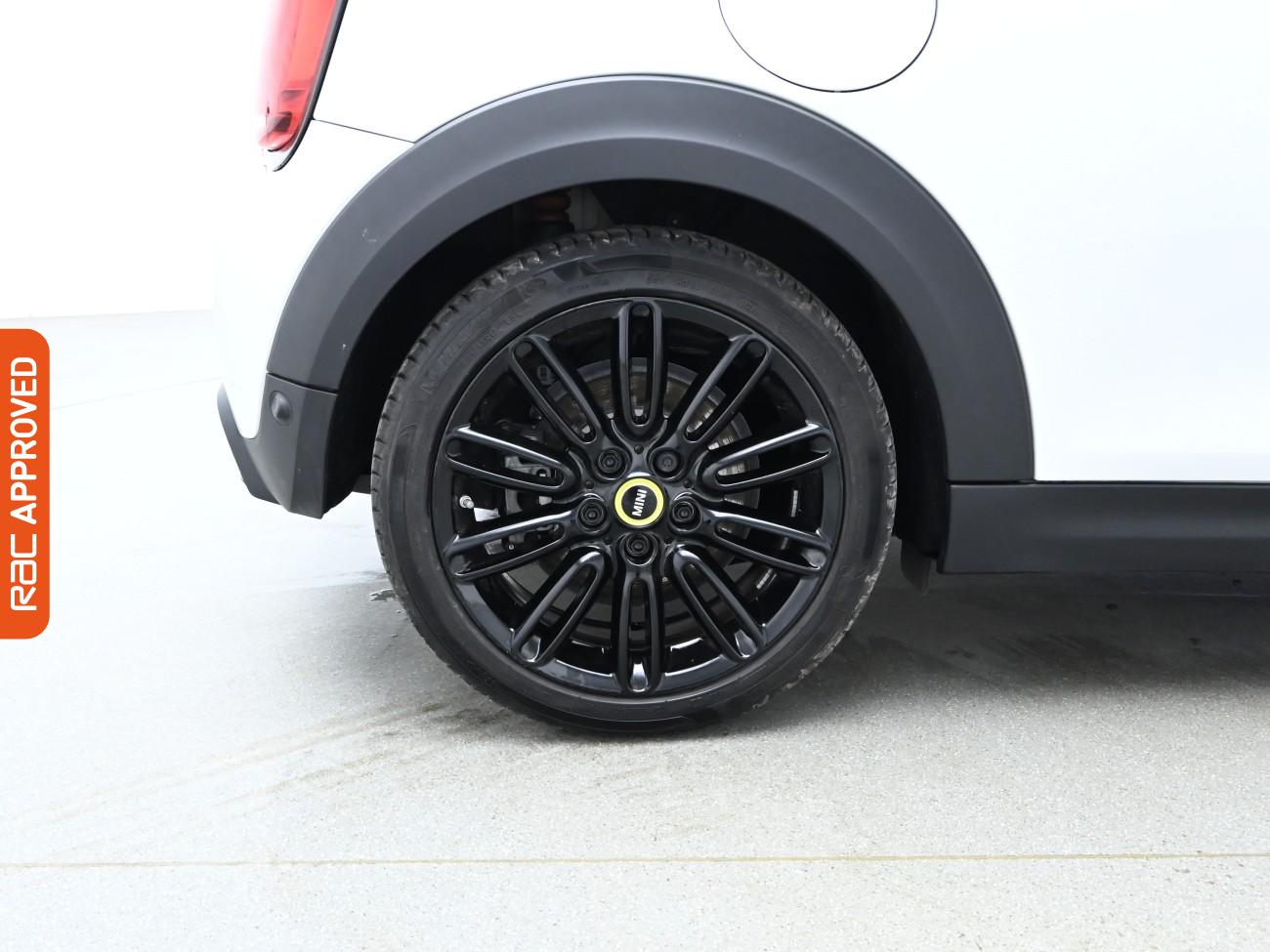 Used MINI Electric Hatch 2023 for sale - 76288296: Photo 33