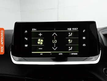 Used Peugeot 2008 2021 for sale - 75582482: Photo