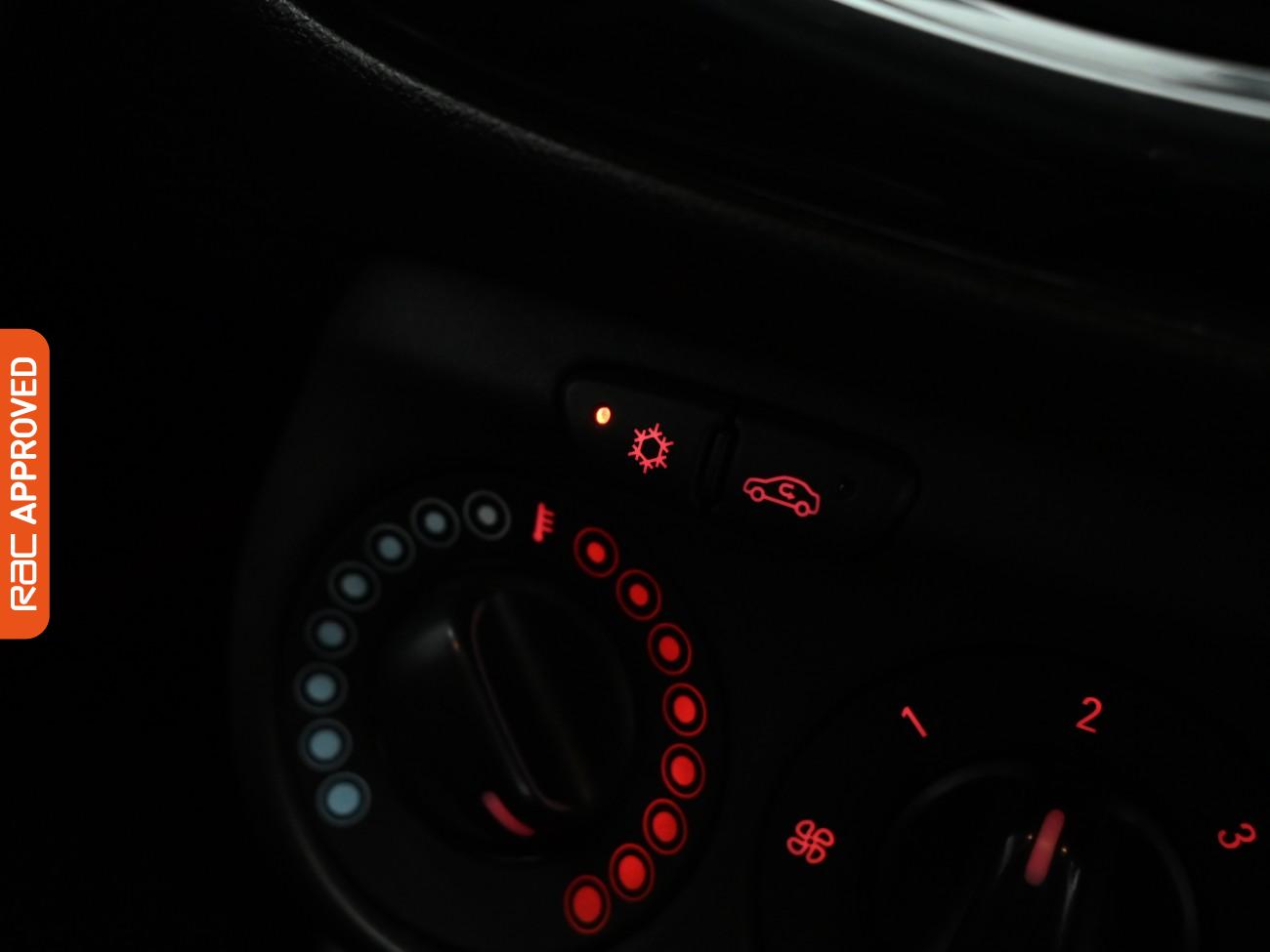 Used Vauxhall Corsa 2015 for sale - 77199595: Photo 14