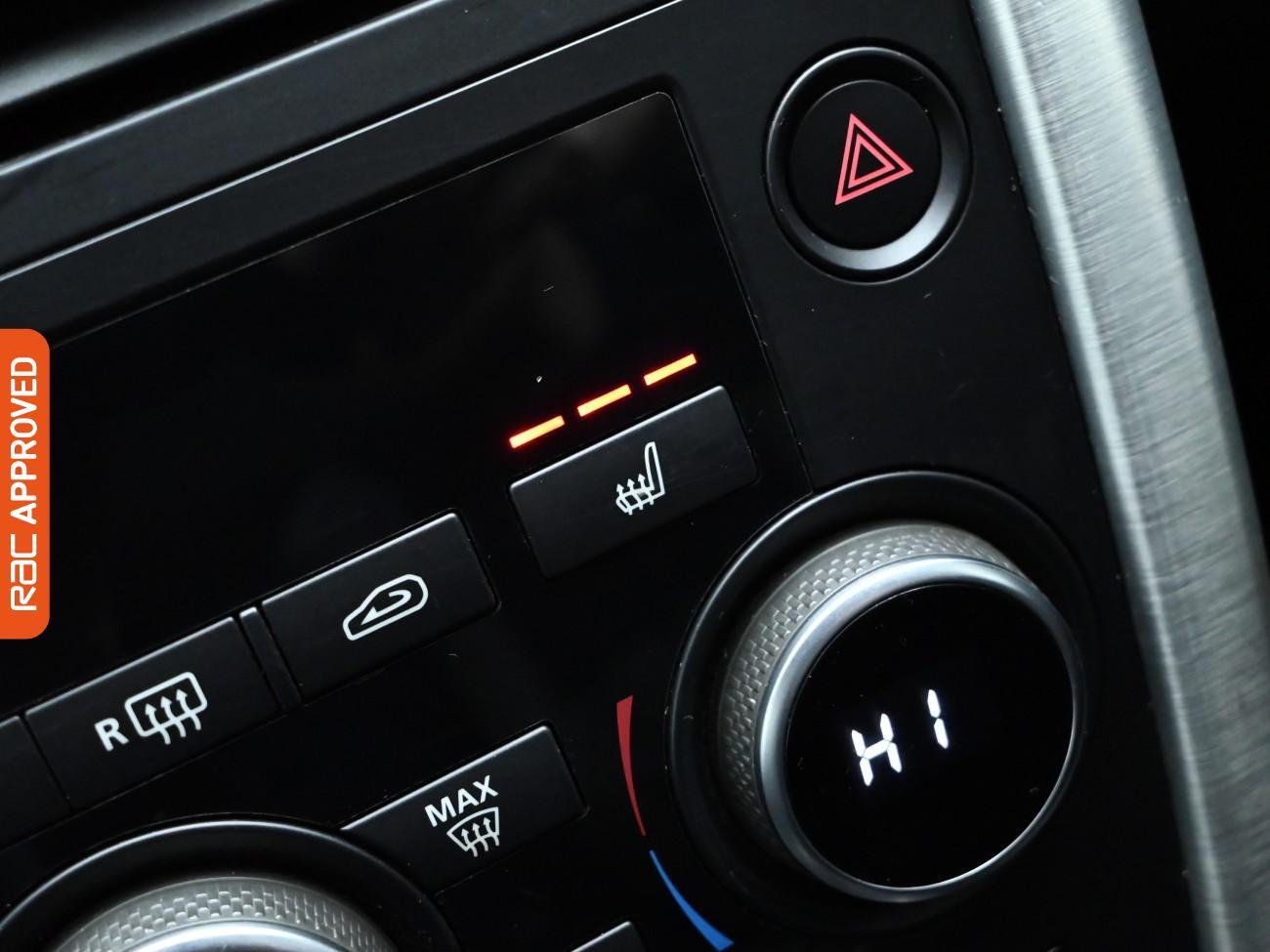 Used Land Rover Discovery Sport 2016 for sale - 76718461: Photo 17