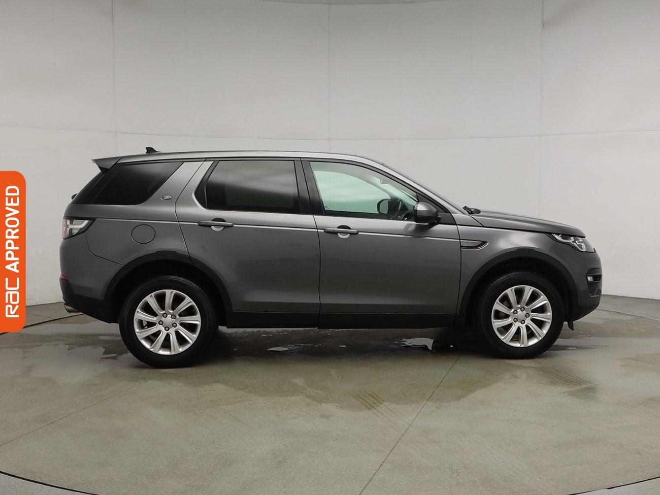 Used Land Rover Discovery Sport 2016 for sale - 76718461: Photo 6