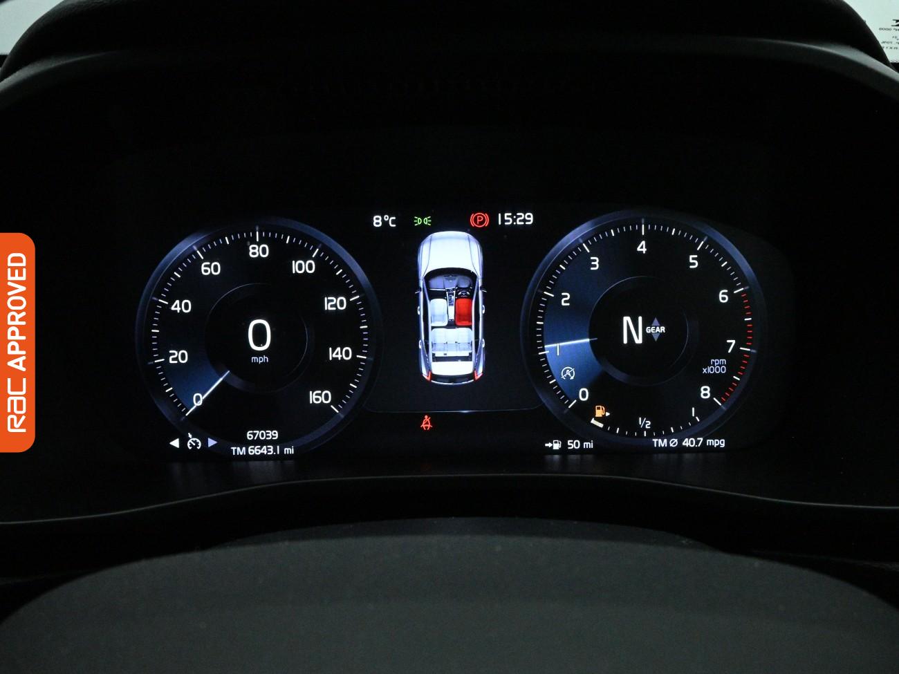 Used Volvo XC40 2021 for sale - 77676747: Photo 11