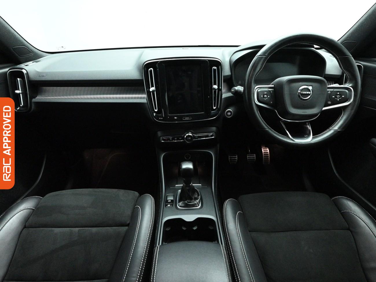Used Volvo XC40 2021 for sale - 77676747: Photo 2