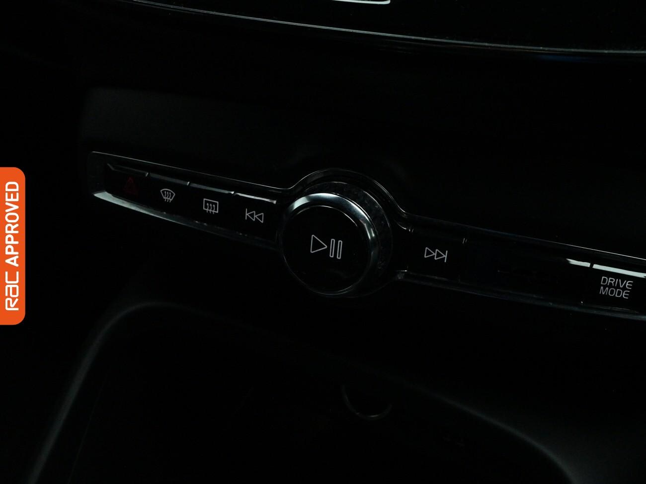 Used Volvo XC40 2021 for sale - 77676747: Photo 23