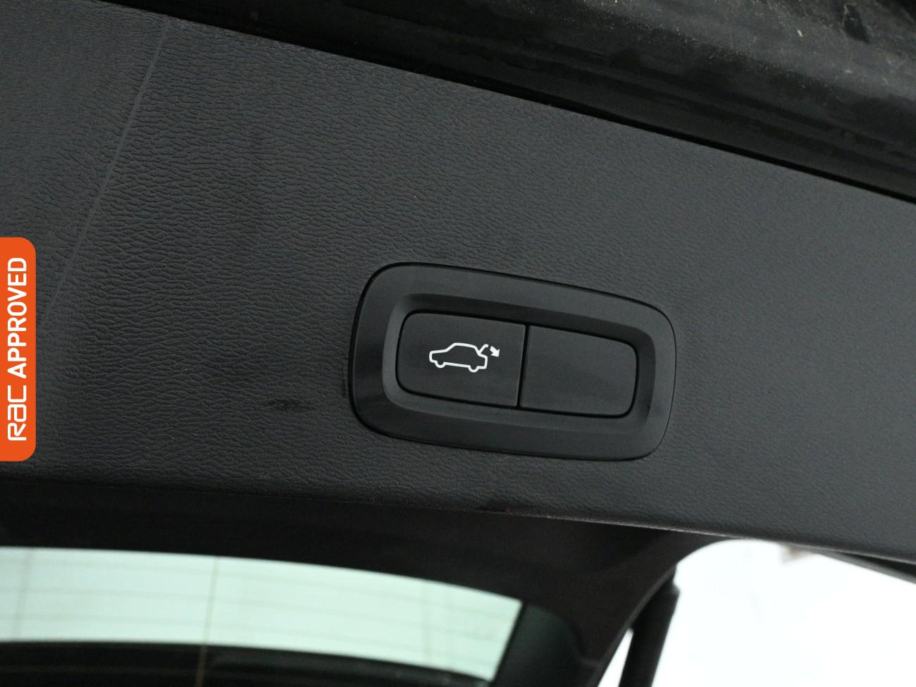 Used Volvo XC40 2021 for sale - 77676747: Photo 29