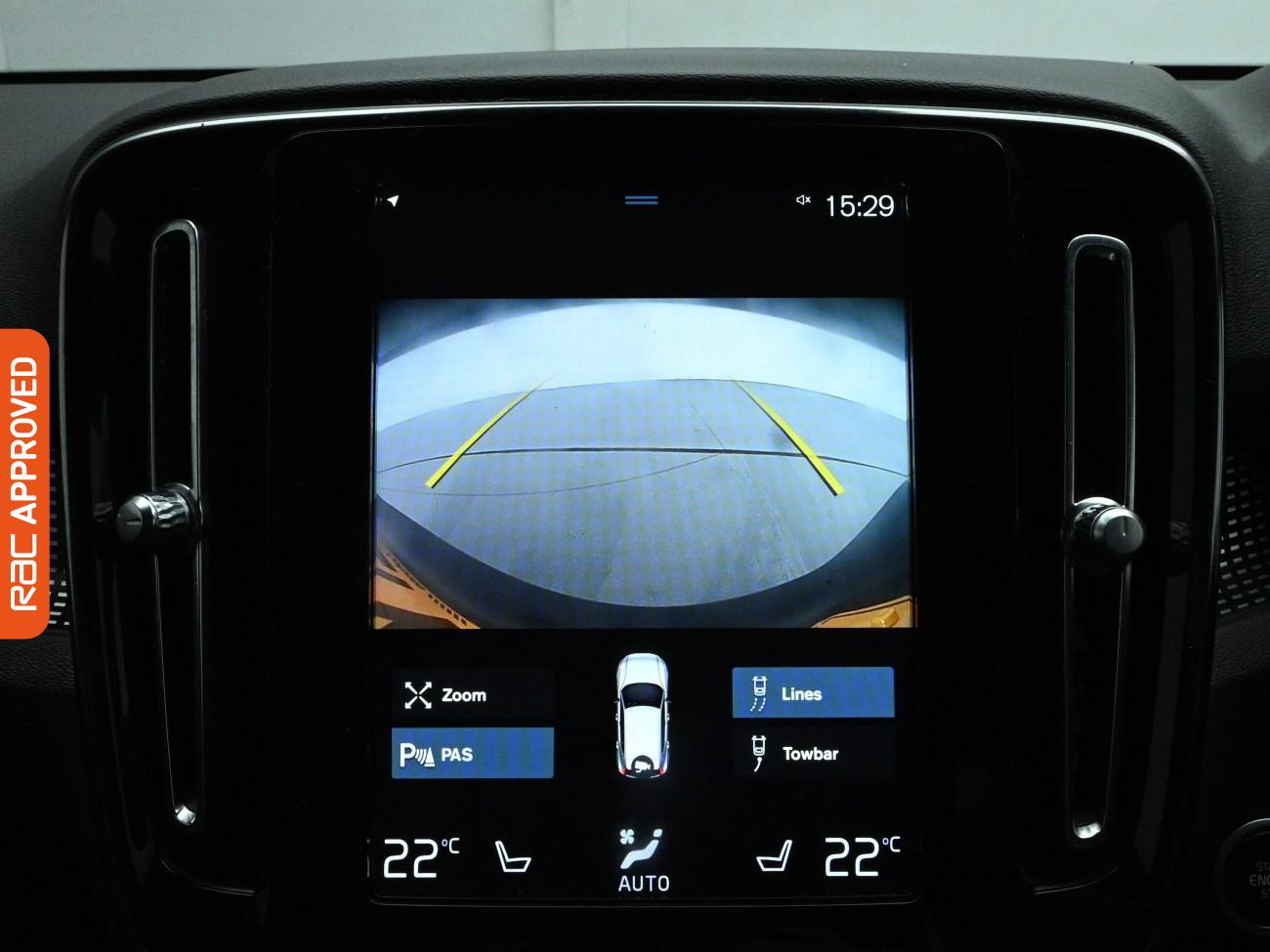 Used Volvo XC40 2021 for sale - 77676747: Photo 3