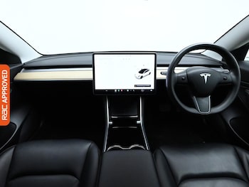 Used Tesla Model 3 2020 for sale - 76220053: Photo