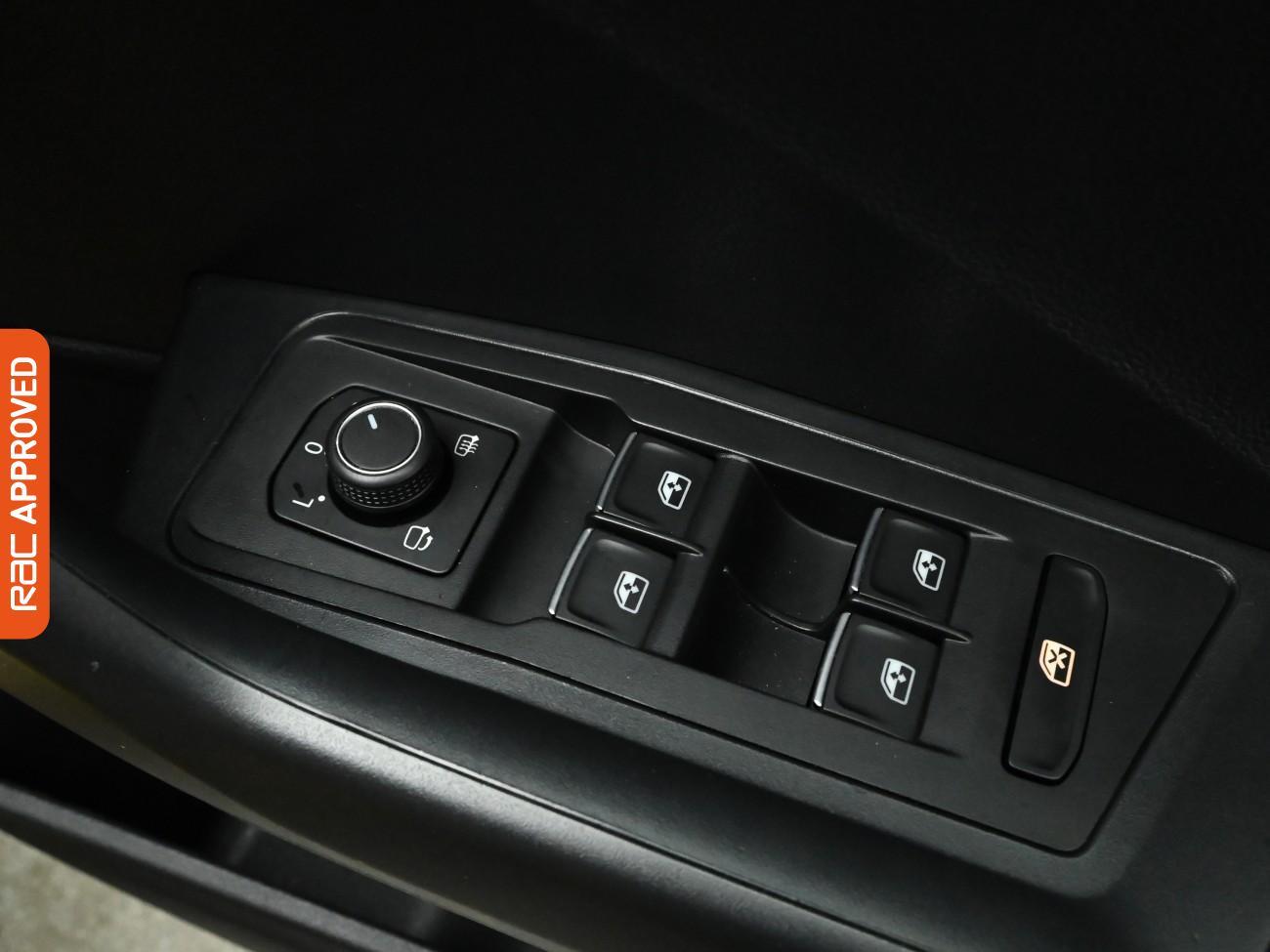 Used Volkswagen T-Roc 2018 for sale - 77199564: Photo 24